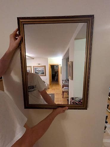 Prodajem elegantno ogledalo, pravougaonog oblika u masivnom na lalafo.rs — 4 Prodajem elegantno ogledalo, pravougaonog oblika u masivnom — 4