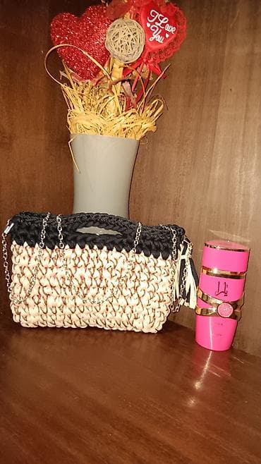 dve suknje po: Prodajem ručno heklane torbe rađene sa puno pažnje i ljubavi prema at lalafo.rs — 2 dve suknje po: Prodajem ručno heklane torbe rađene sa puno pažnje i ljubavi prema — 2