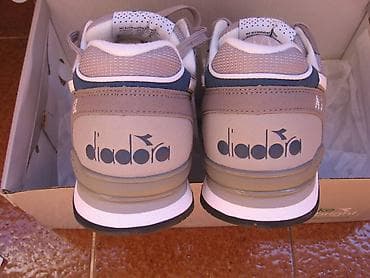 Diadora N92 patike sive boje, velicina 41, novo-nekorisceno u na lalafo.rs — 2 Diadora N92 patike sive boje, velicina 41, novo-nekorisceno u — 2