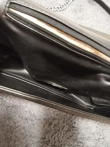 Chanel Boy torba – crna, štepovana koža ostecena untra - Model: Boy - at lalafo.rs — 4 Chanel Boy torba – crna, štepovana koža ostecena untra - Model: Boy - — 4