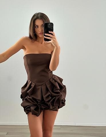 🔥Koktel mini haljina bez bretela sa skulpturalnim naborima
✅2900 di na lalafo.rs — 5 🔥Koktel mini haljina bez bretela sa skulpturalnim naborima
✅2900 di — 5