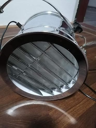 Aluminijumski scenski reflektor (PAR stil) sa rešetkom - Kućište od na lalafo.rs Aluminijumski scenski reflektor (PAR stil) sa rešetkom - Kućište od