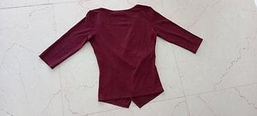 Nova Bershka burgundi bodi-majica/ bluza - S. Interesantnog kroja, na na lalafo.rs — 5 Nova Bershka burgundi bodi-majica/ bluza - S. Interesantnog kroja, na — 5