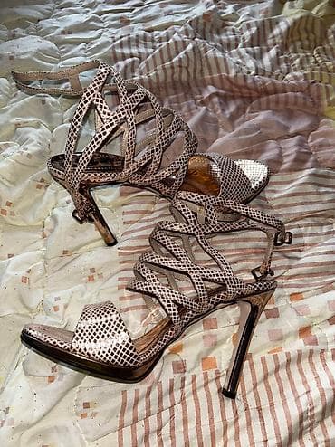 Kao nove sandale, nosene jednom - 39 na lalafo.rs — 3 Kao nove sandale, nosene jednom - 39 — 3