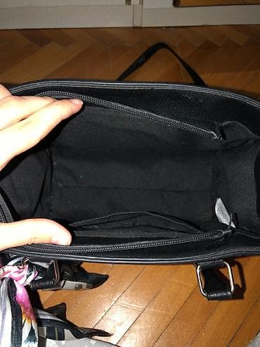 Ženska torba + novčanik Prodajem žensku torbu i novčanik Novčanik je u na lalafo.rs — 3 Ženska torba + novčanik Prodajem žensku torbu i novčanik Novčanik je u — 3