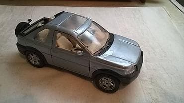 Figurines & Models: Burago Land Rover Freelander 1:24 naprsao zadnji ram at lalafo.rs — 1 Figurines & Models: Burago Land Rover Freelander 1:24 naprsao zadnji ram — 1
