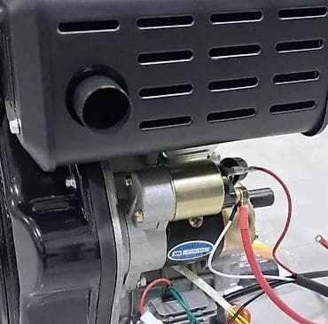 Electric Motors: Benzinski motor – jednocilindrični, 4-taktni, vazdušno hlađen - at lalafo.rs — 2 Electric Motors: Benzinski motor – jednocilindrični, 4-taktni, vazdušno hlađen - — 2