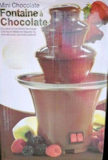 Čokoladna fontana. čokoladna fontana artikla je nov, nikada korišćen i na lalafo.rs Čokoladna fontana. čokoladna fontana artikla je nov, nikada korišćen i