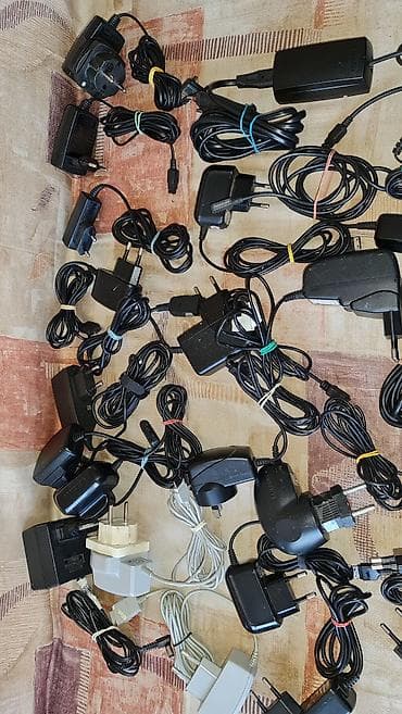 Punjac za stare models telefona, Nokia, Erikson, son I Erikson na lalafo.rs — 5 Punjac za stare models telefona, Nokia, Erikson, son I Erikson — 5