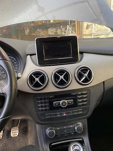 Mercedes-Benz na lalafo.rs Mercedes-Benz