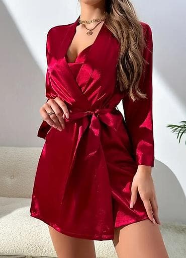 Saten haljina/kimono, vel. L mini kroja u crvenoj boji. - na lalafo.rs — 2 Saten haljina/kimono, vel. L mini kroja u crvenoj boji. - — 2