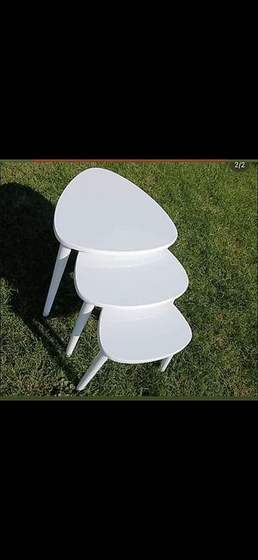 Stilski klub stolovi: Set od 3 klub stolića – “nesting” dizajn - Moderni set tri stolića na lalafo.rs — 3 Stilski klub stolovi: Set od 3 klub stolića – “nesting” dizajn - Moderni set tri stolića — 3