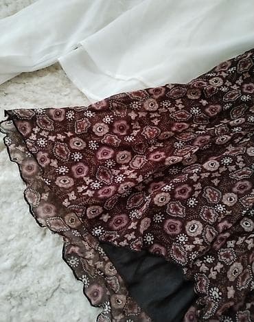 LIU JO viralna suknja 100% Silk ( svila ) u braon boji cvetna na lalafo.rs — 3 LIU JO viralna suknja 100% Silk ( svila ) u braon boji cvetna — 3
