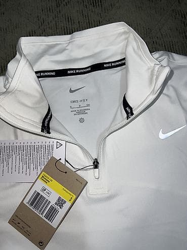 Personal Items: NIKE Womens Swift Dri-FIT UV Half Zip Long Sleeve Running Top vel. S at lalafo.rs — 4 Personal Items: NIKE Womens Swift Dri-FIT UV Half Zip Long Sleeve Running Top vel. S — 4