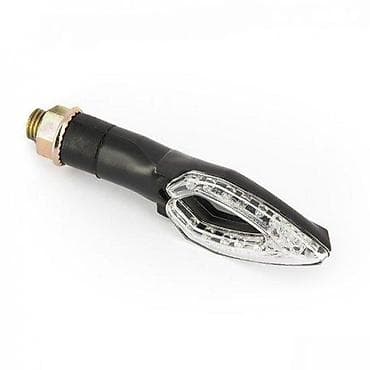 LED žmigavac za motocikle, karakterističnog oblika strele. Ima at lalafo.rs LED žmigavac za motocikle, karakterističnog oblika strele. Ima