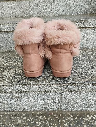 Cizmice br.32.Pogledajte i ostale moje oglase na lalafo.rs — 3 Cizmice br.32.Pogledajte i ostale moje oglase — 3