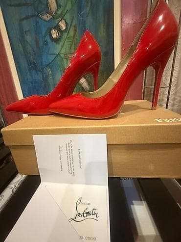 Luksuzne Louboutin crvene lakovane salonke na visoku potpeticu - na lalafo.rs — 9 Luksuzne Louboutin crvene lakovane salonke na visoku potpeticu - — 9