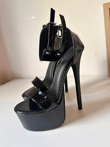 Crne sandale sa visokom štiklom i platformom, izrađene od materijala na lalafo.rs — 2 Crne sandale sa visokom štiklom i platformom, izrađene od materijala — 2