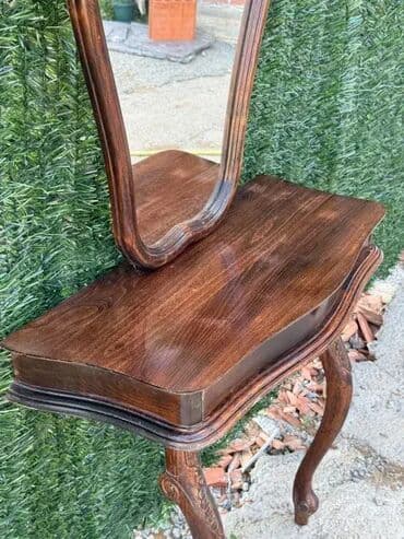 Stilske konzole: Stilska konzola sa ogledalom - ODLIČNO STANJE - MOGUĆ PREVOZ U na lalafo.rs — 5 Stilske konzole: Stilska konzola sa ogledalom - ODLIČNO STANJE - MOGUĆ PREVOZ U — 5