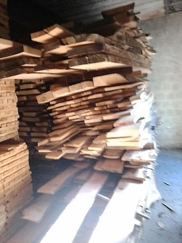 Hrastove daske – rezana građa sa ivicom (live edge) - Vrsta drveta na lalafo.rs — 6 Hrastove daske – rezana građa sa ivicom (live edge) - Vrsta drveta — 6