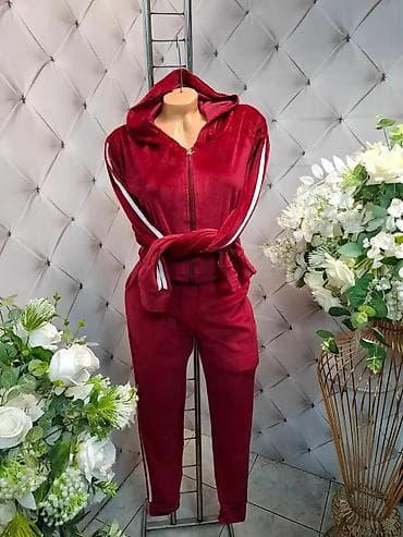 Women's Sweatsuits: Ženski komplet trenerke od mekog pliša/velura, dvodelni. 3xl, 4xl 5xl at lalafo.rs — 3 Women's Sweatsuits: Ženski komplet trenerke od mekog pliša/velura, dvodelni. 3xl, 4xl 5xl — 3