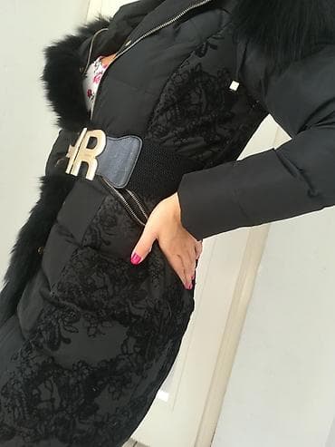 Skupocena jakna ROYAL CLAS sa prirodnim krznom vel S M Perjana Malo na lalafo.rs — 1 Skupocena jakna ROYAL CLAS sa prirodnim krznom vel S M Perjana Malo — 1