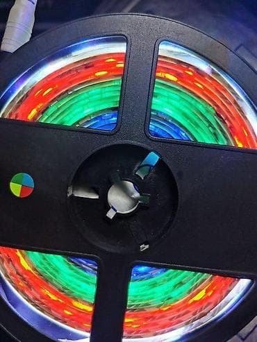 Led TRCECA traka RGB IC2811 5m za reklame i izloge. PLIVAJUĆE SVETLO na lalafo.rs Led TRCECA traka RGB IC2811 5m za reklame i izloge. PLIVAJUĆE SVETLO
