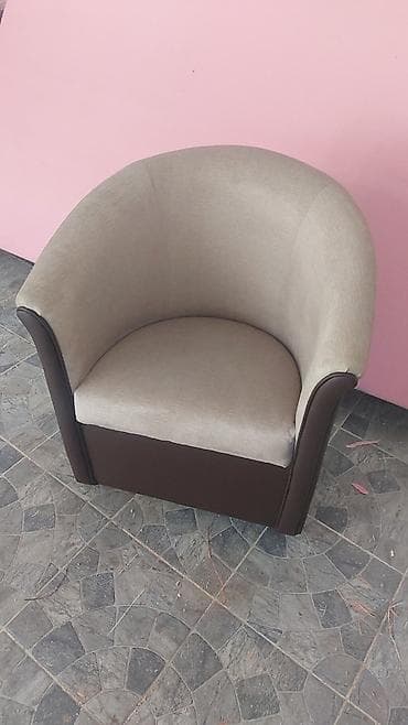 eko koza sa: Klub fotelje potkovice Rucno radjene,cvrste konstrukcije. Veoma na lalafo.rs — 3 eko koza sa: Klub fotelje potkovice Rucno radjene,cvrste konstrukcije. Veoma — 3