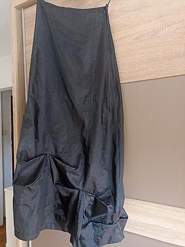 Duga suknja od šuškavog materijala at lalafo.rs — 1 Duga suknja od šuškavog materijala — 1