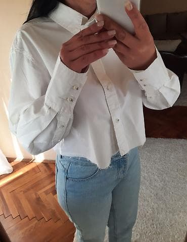 H&M oversized crop kosulja isfazonirana Fabrički oštro sečena at lalafo.rs — 5 H&M oversized crop kosulja isfazonirana Fabrički oštro sečena — 5