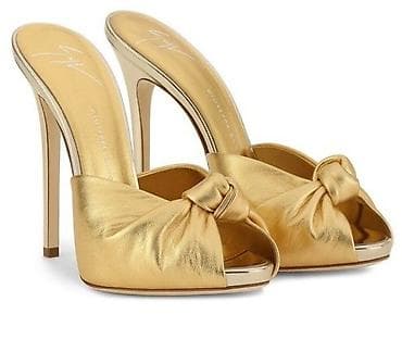 Giuseppe Zanotti Bridget papuče u zlatnoj boji sa otvorenim prstima i na lalafo.rs — 1 Giuseppe Zanotti Bridget papuče u zlatnoj boji sa otvorenim prstima i — 1