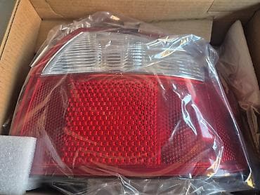 Zadnja svetla stop lampa Audi A4 B6 limuzina - Tip: komplet zadnjih na lalafo.rs Zadnja svetla stop lampa Audi A4 B6 limuzina - Tip: komplet zadnjih