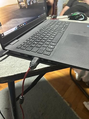 igrice za ps3: Dell Inspiron 3502 – 15,6'' laptop Ključne specifikacije: - Ekran at lalafo.rs — 2 igrice za ps3: Dell Inspiron 3502 – 15,6'' laptop Ključne specifikacije: - Ekran — 2