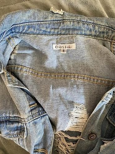 bermude teksas br: S Teksas jakna u dobrom stanju, kratko nošena at lalafo.rs — 4 bermude teksas br: S Teksas jakna u dobrom stanju, kratko nošena — 4