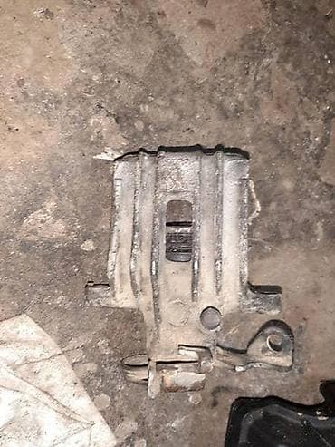 KOČIONA KLEŠTA ZA VOLKSWAGEN GOLF 4 OD 1998. DO 2005. GOD. | Kociona na lalafo.rs KOČIONA KLEŠTA ZA VOLKSWAGEN GOLF 4 OD 1998. DO 2005. GOD. | Kociona