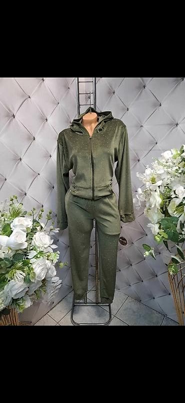 Ženski komplet trenerke sa kapuljačom – dve boje - Dvodijelni set na lalafo.rs Ženski komplet trenerke sa kapuljačom – dve boje - Dvodijelni set