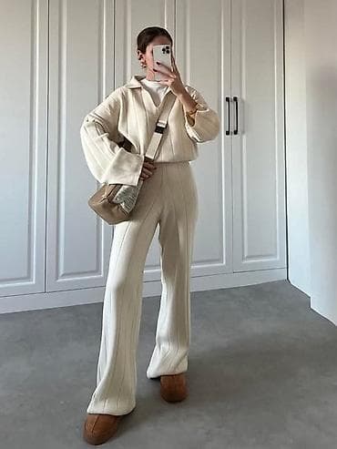 Kompleti sa kragnom 3700 din Duzina od 115 do 120 cm nogavica Boje sve na lalafo.rs — 3 Kompleti sa kragnom 3700 din Duzina od 115 do 120 cm nogavica Boje sve — 3