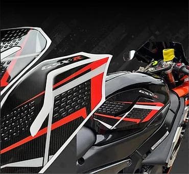 Transport: Suzuki Gsxr K5 - k6 1000 Bocni stitnici rezervoara - 2637 📌 Opis at lalafo.rs — 2 Transport: Suzuki Gsxr K5 - k6 1000 Bocni stitnici rezervoara - 2637 📌 Opis — 2
