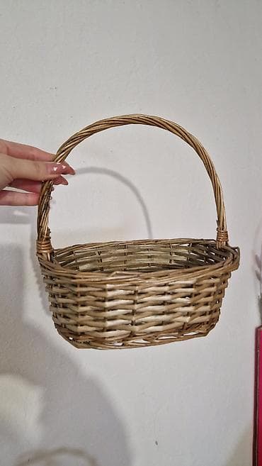 Korpice razlicitog oblika i velicine po 300din na lalafo.rs — 1 Korpice razlicitog oblika i velicine po 300din — 1