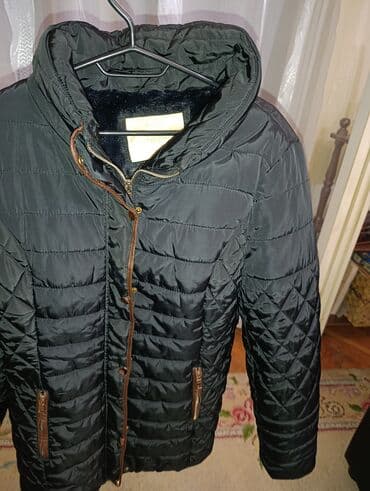 Ženska zimska jakna, crna, prošivena. - Dužina do ispod kukova na lalafo.rs Ženska zimska jakna, crna, prošivena. - Dužina do ispod kukova