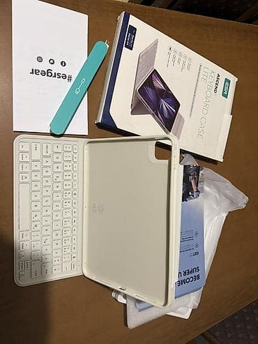 ESR Ascend Keyboard Case Lite – futrola sa Bluetooth tastaturom za na lalafo.rs — 1 ESR Ascend Keyboard Case Lite – futrola sa Bluetooth tastaturom za — 1