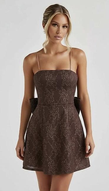 Mini haljina na bretele sa velikom mašnom pozadi - Kroj: mini na lalafo.rs — 2 Mini haljina na bretele sa velikom mašnom pozadi - Kroj: mini — 2