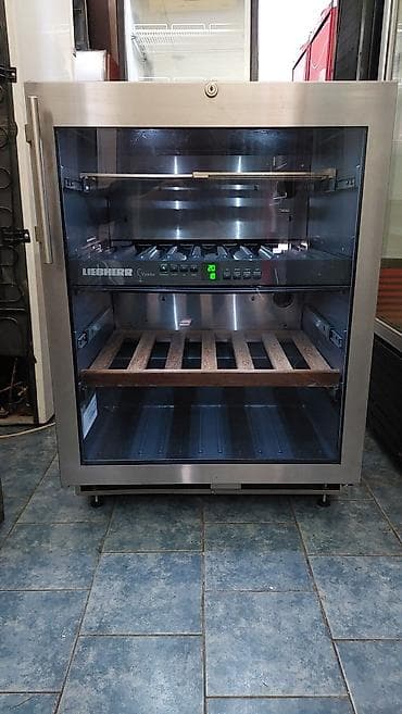 dve suknje po: Liebherr Vinidor – profesionalna vitrinska vinska vitrina - Model sa na lalafo.rs — 2 dve suknje po: Liebherr Vinidor – profesionalna vitrinska vinska vitrina - Model sa — 2