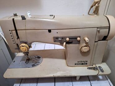 Classic Sewing Machines: Prodajem šivaću mašinu bez papučice za struju at lalafo.rs — 1 Classic Sewing Machines: Prodajem šivaću mašinu bez papučice za struju — 1