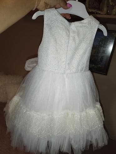 Svečana bela haljina za devojčice - Boja: bela, sa diskretnim sjajem na lalafo.rs — 4 Svečana bela haljina za devojčice - Boja: bela, sa diskretnim sjajem — 4