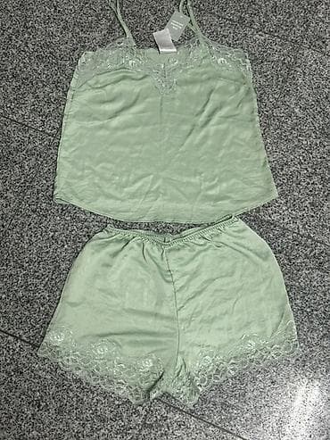 H&M, XS, bоја - Zelena na lalafo.rs — 1 H&M, XS, bоја - Zelena — 1