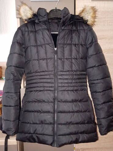 Nova zimska jakna, pretopla, postavljena krznom, veličina M/L. Greškom na lalafo.rs Nova zimska jakna, pretopla, postavljena krznom, veličina M/L. Greškom