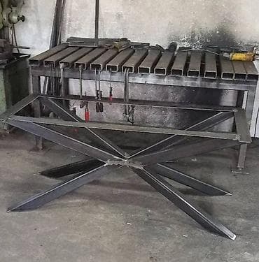 Metalna postolja za stolove br. 41 Nudimo izradu vrhunskih metalnih na lalafo.rs Metalna postolja za stolove br. 41 Nudimo izradu vrhunskih metalnih