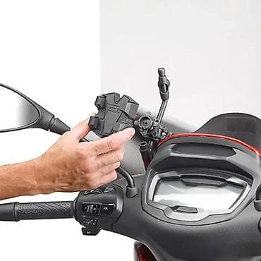 Držač za telefon za motocikle/skutere – GIVI - Univerzalni nosač at lalafo.rs — 1 Držač za telefon za motocikle/skutere – GIVI - Univerzalni nosač — 1