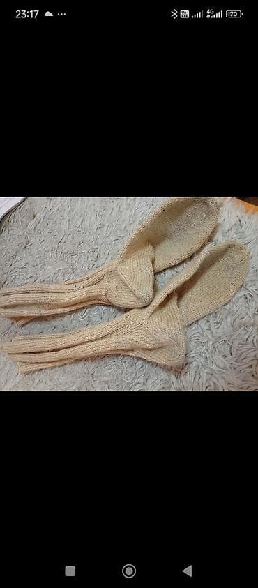 Ručne vunene čarape – dugačke, tople i debelo pletene, u svetlo bež na lalafo.rs Ručne vunene čarape – dugačke, tople i debelo pletene, u svetlo bež